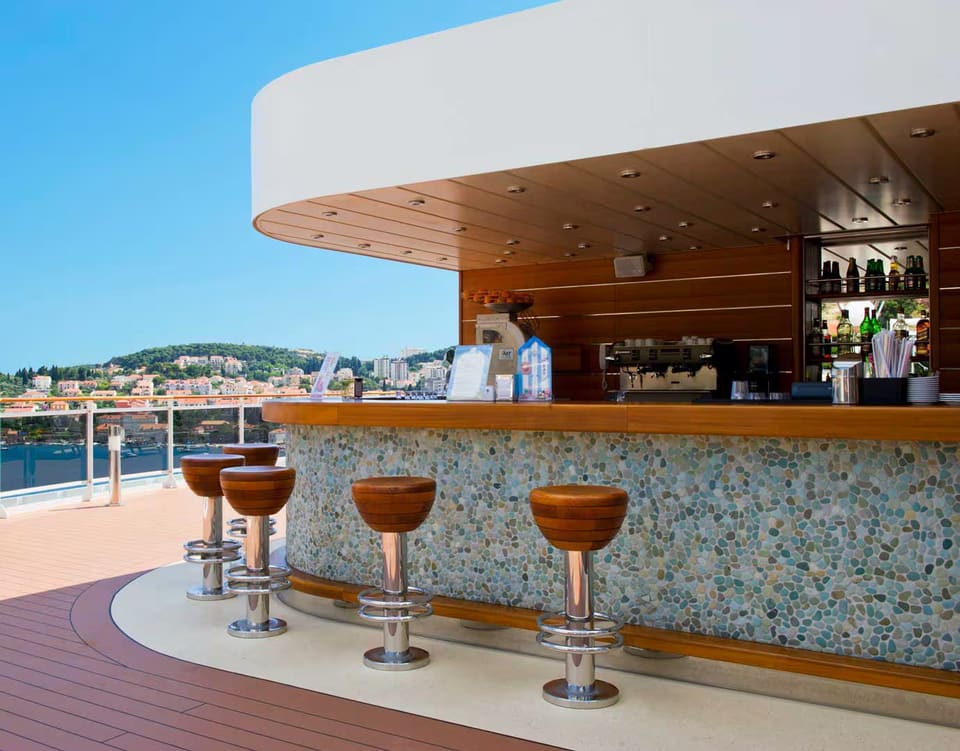 Bar del Sole del MSC Magnifica