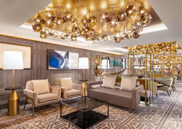 Grand Lounge