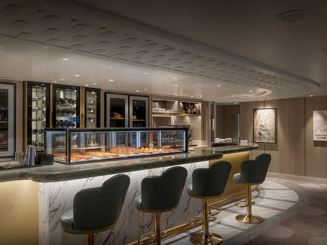Carinthia Lounge a bordo de Queen Anne