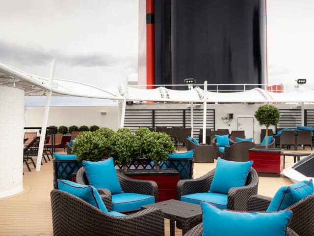 Grill Suites Terrace a bordo de Queen Anne