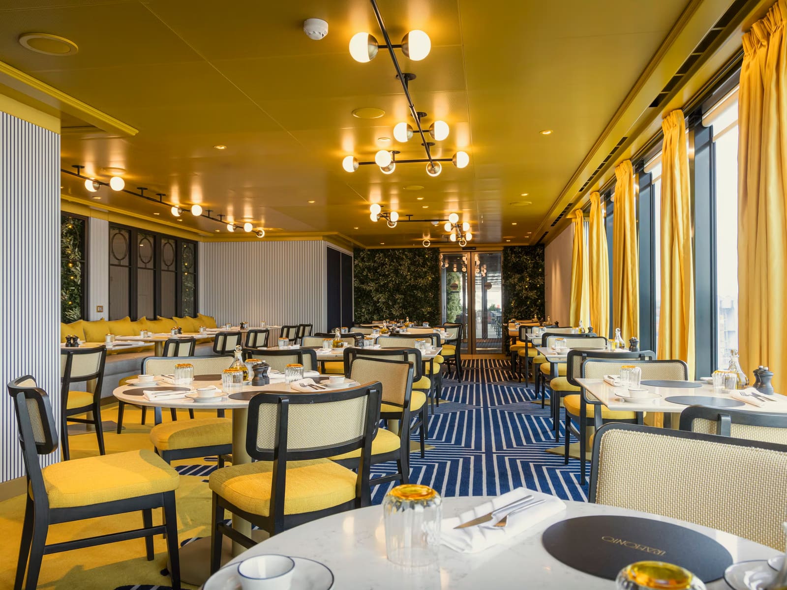 Tramonto Restaurant a bordo de Queen Anne