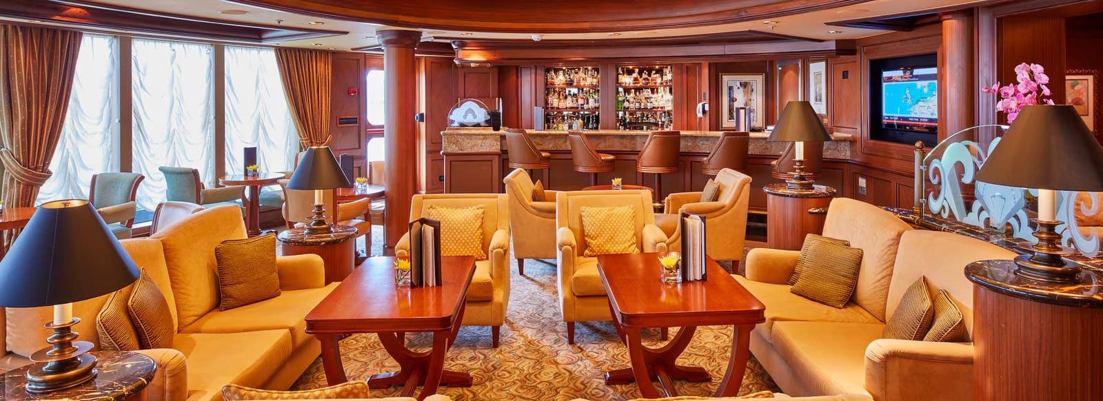 Grill Suites Lounge a bordo de Queen Elizabeth