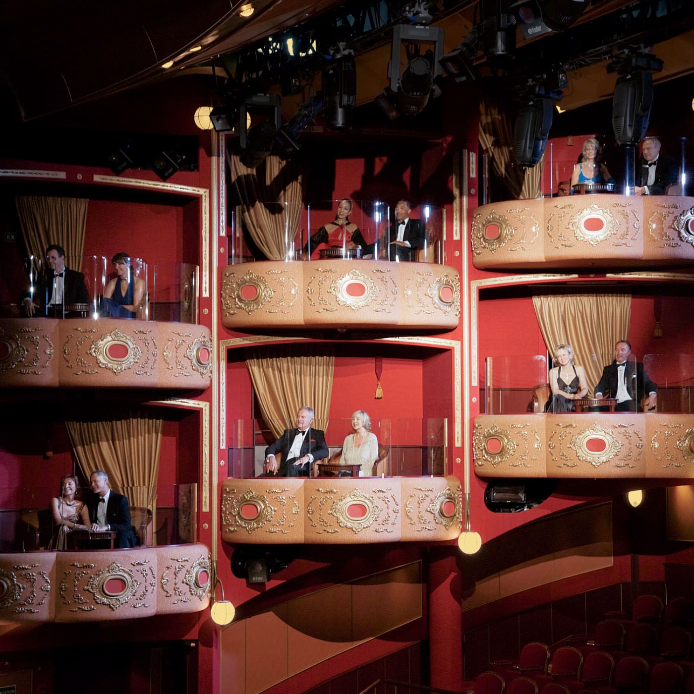 Royal Court Theatre a bordo de Queen Victoria
