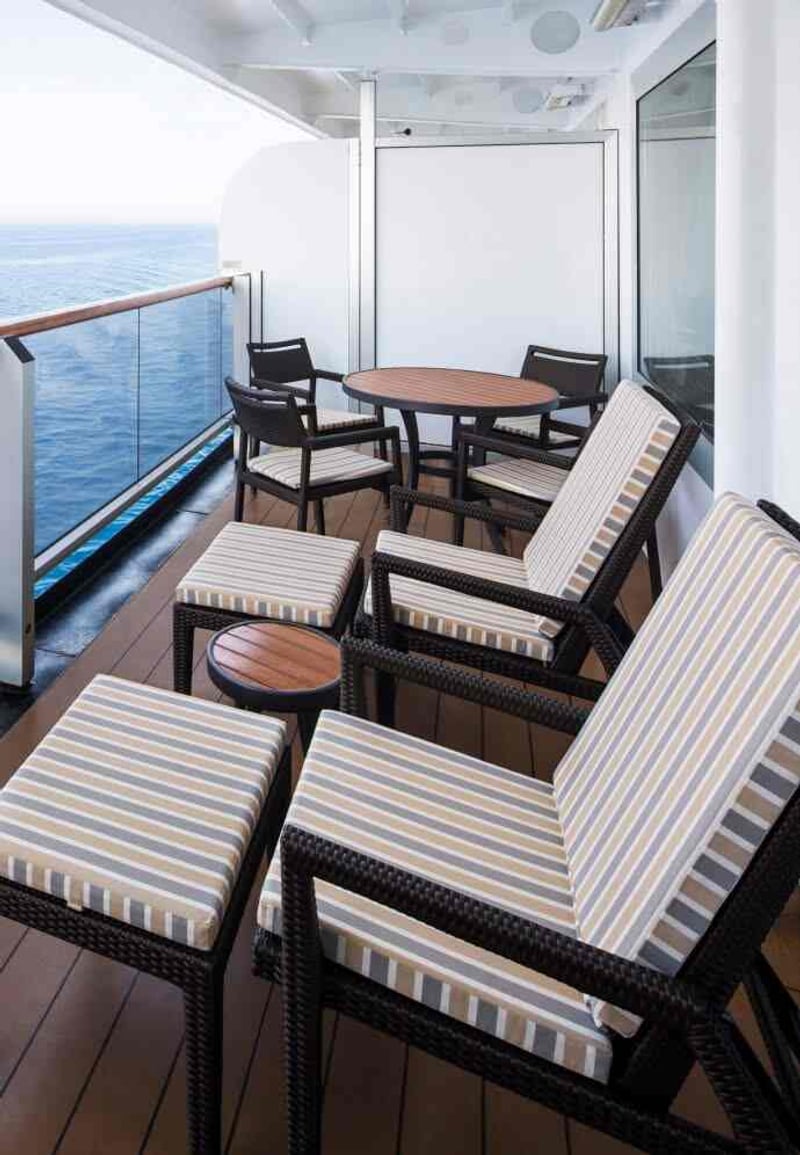Balcón de una Neptune Suite del Volendam