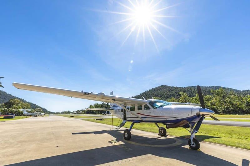 Paseo en avioneta por las Islas Whitsundays + Snorkel