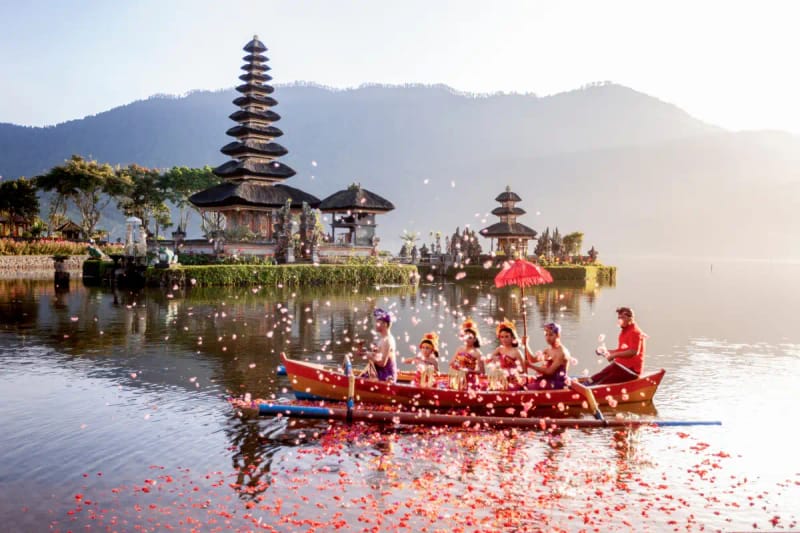 Excursión privada a los lagos y templos de Bedugul y Tanah Lot
