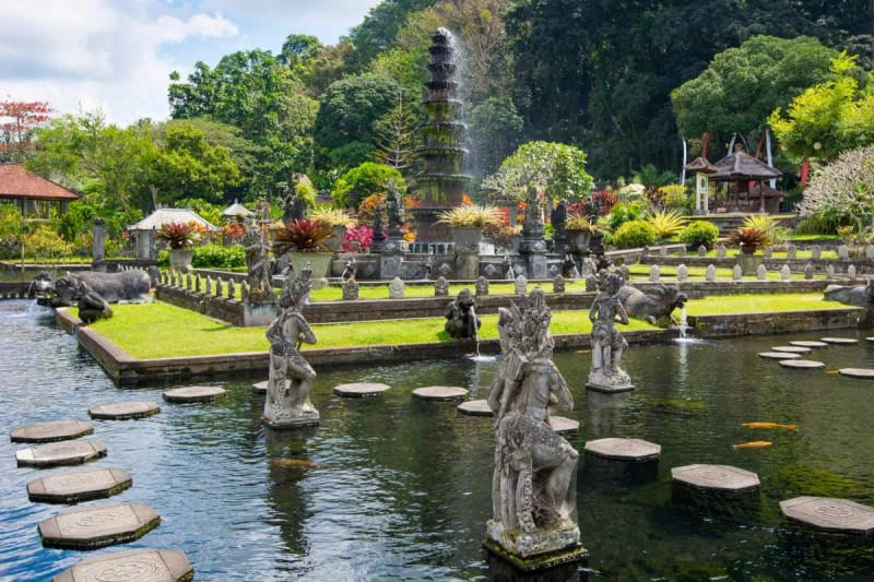 Tour privado por los palacios flotantes de Taman Ujung y Tirta Gangga