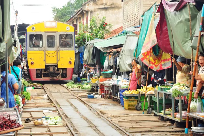 Mercado del tren de Mae Klong y mercado flotante