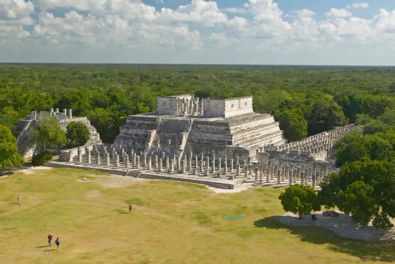 Excursión a Chichén Itzá y cenote sagrado