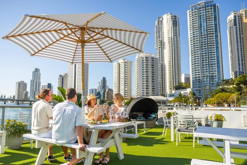 Costa Dorada: Crucero turístico con almuerzo buffet