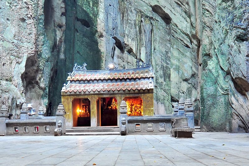 Excursión a las Montañas de Mármol y la pagoda Linh Ung