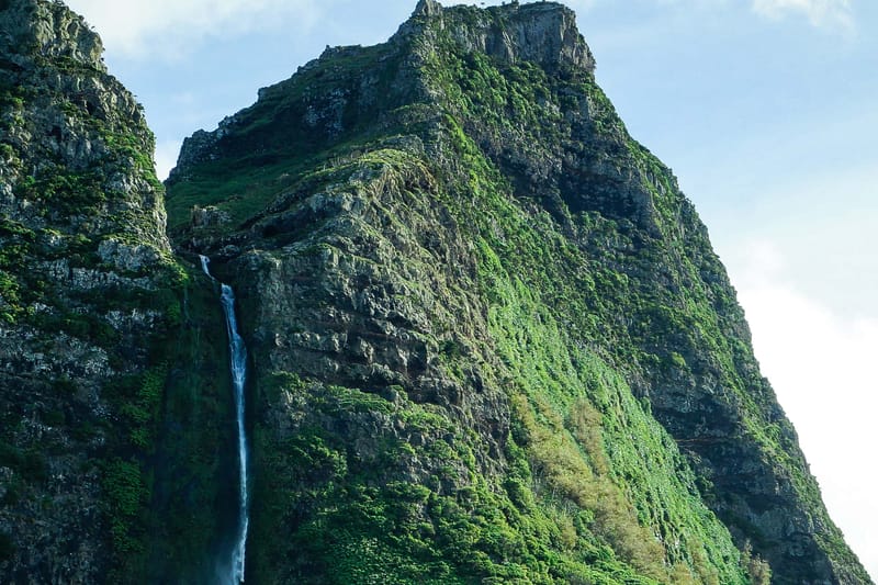 Tour de la isla de Flores al completo