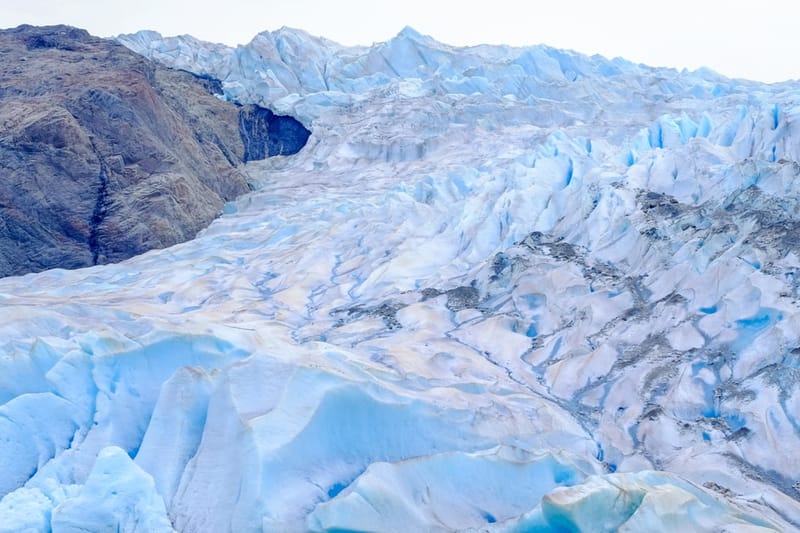Canoa por el lago Mendenhall
