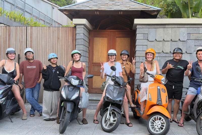 Tour gastronómico nocturno en moto