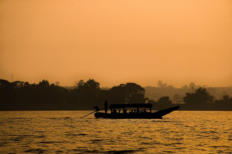 Crucero al atardecer por el Mekong