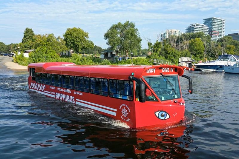 Tour por la ciudad por tierra y por agua