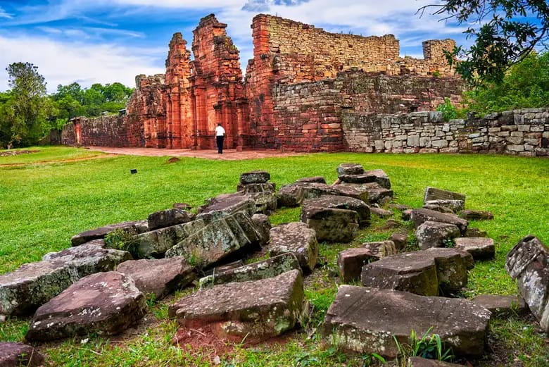 Excursión a las ruinas de San Ignacio y las minas de Wanda