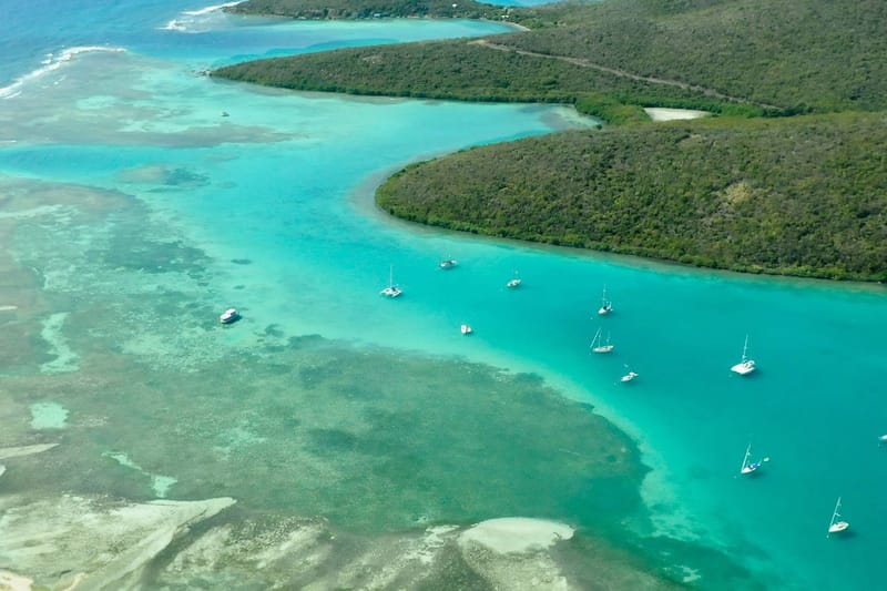 Excursión a la isla Culebra en catamarán