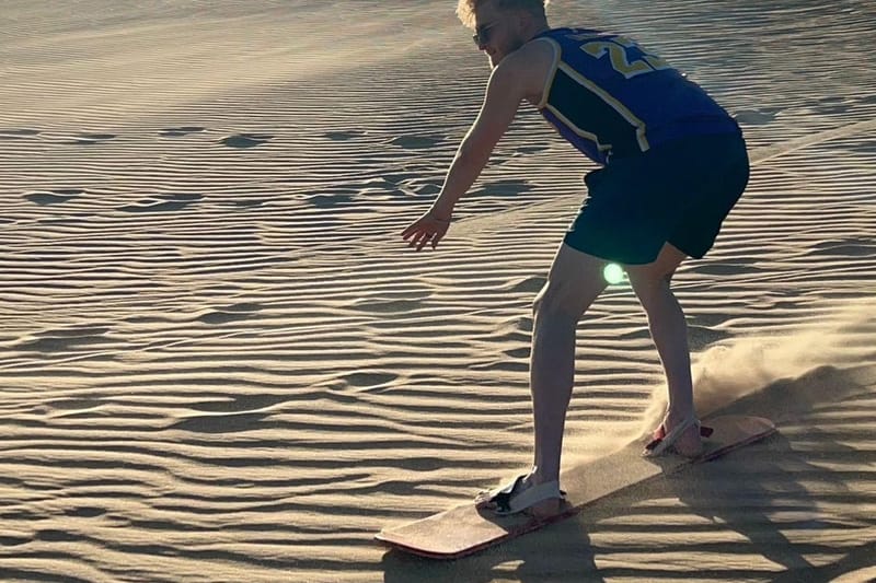 Sandboarding en Lomas de Arena