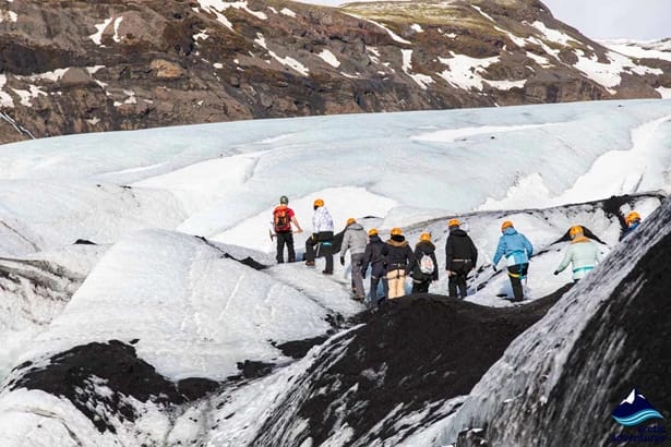 Costa sur de Islandia, cascadas y caminata por glaciar