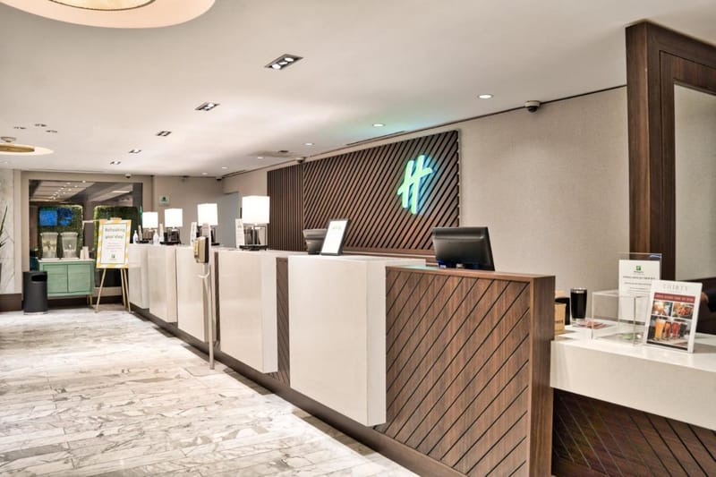 Holiday Inn Toronto Downtown Centre